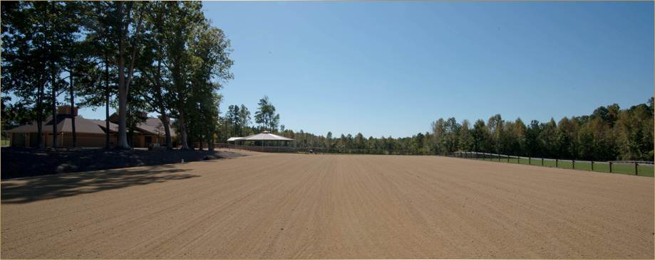 Groomed all-weather arena